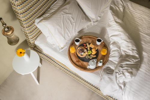 Mythical Blue Luxury Suites - image 13