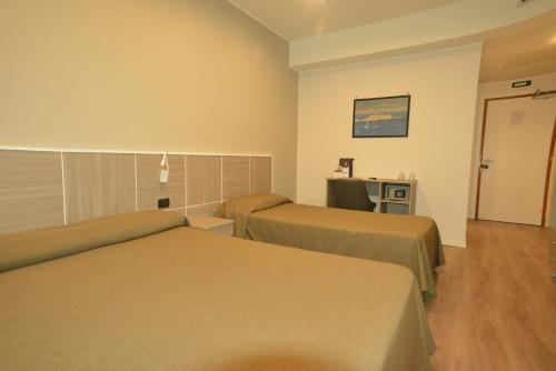 Hotel Tiempo - image 13