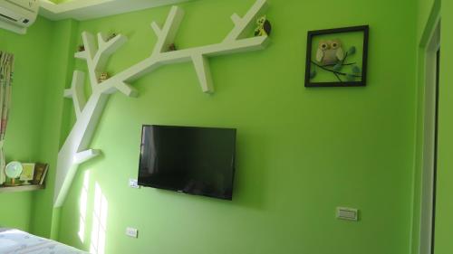 ELLIE HOUSE – Xiaoliuqiu, CA