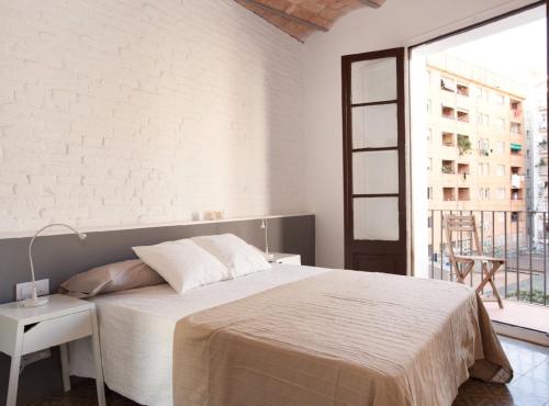 Napoles · Modernist flat close to the Sagrada Familia