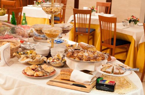 Hotel Tiempo - main image