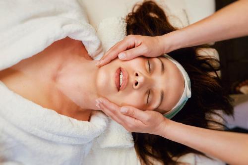 Rodos Park Suites & Spa - image 7