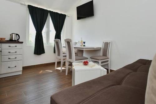 Andjela 1 - image 13