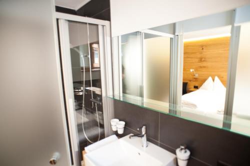 Elite Alpine Lodge - Apart & Breakfast - image 10