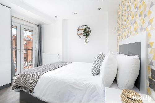 Picture of Tulip Apartment - The Heart Of Reading Town Centre