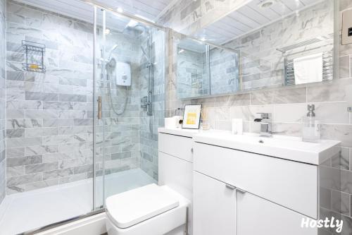 Tulip Apartment - The Heart of Reading Town Centre