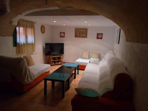 Koplietošanas atpūtas telpa ar TV, Casa con piscina 1872 Fortià-Terraube (Casa con piscina 1872 Fortia-Terraube) in Fortia