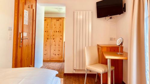 1 twin bed