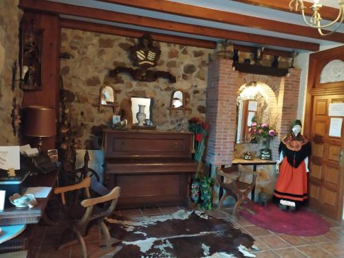 Vestabils, Posada de Seña (Posada de Sena) in Limpias