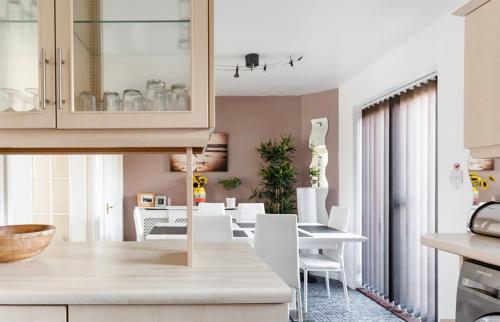 Inspiring Home Near The Centre of Leeds