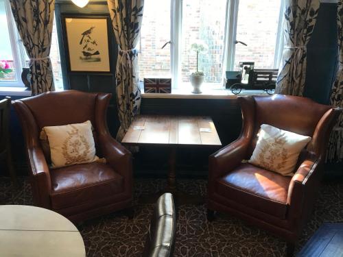 Pubi/sohvabaar, The Crown Hotel in Hailsham