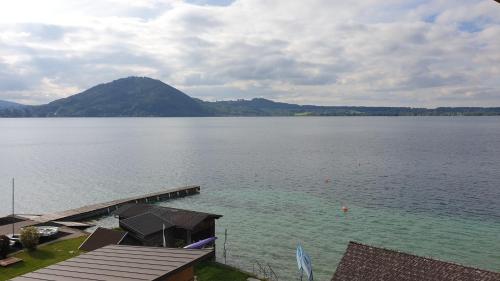 Seegasthof zur Landeroith in Weyregg Am Attersee