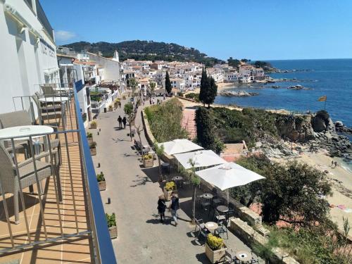 Hotel Mediterrani - image 12