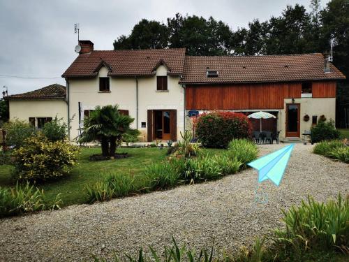 Gite les musaraignes à Nantheuil 1 ou 2 chambres en fonction du nombre de personnes gîte à louer Les Marimont