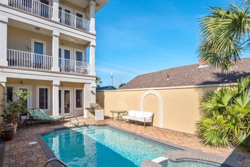 Sea's The Day - 5 Bedroom Home - Private Pool & Hot Tub! West End - Elevator!!! - image 2
