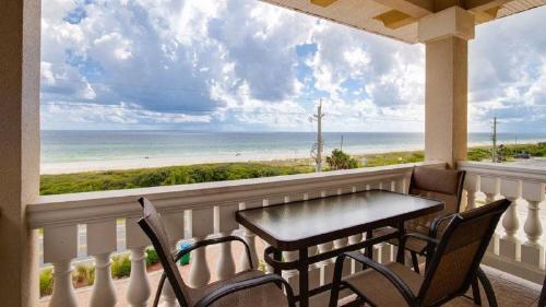 Shell-a-Bration - Beautiful Home with Private Pool & Hot Tub! - image 7