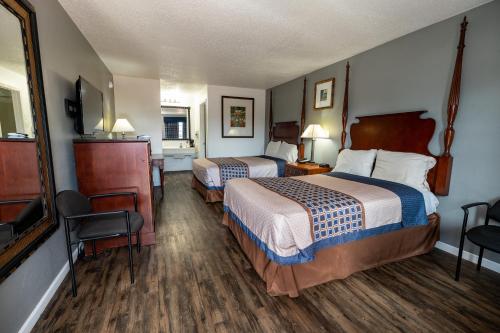American Inn & Suites Russellville
