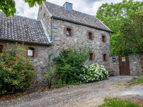 Charming house in Sint Jansrade with private pool and sauna