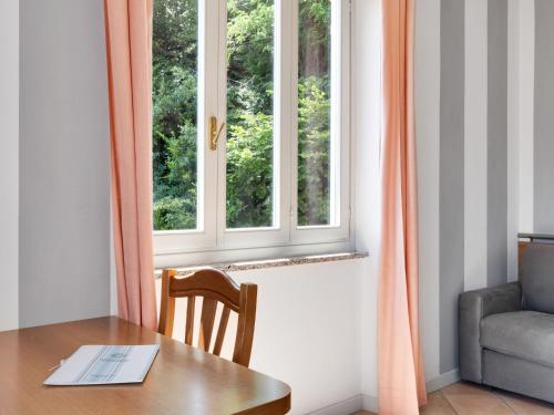  Peacefully situated apartment with private beach in Cannobio