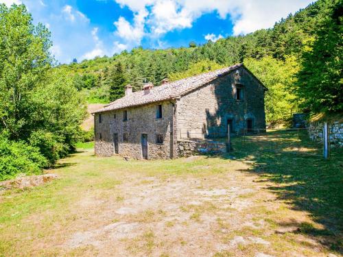 Rustic Farmhouse in Cortona with Private Garden