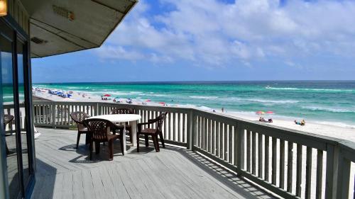 Panorama - Upper - Beautiful Beachfront Home! Rent One Level or Two!!