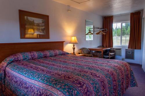 Swiss Holiday Lodge in Mount Shasta (CA)