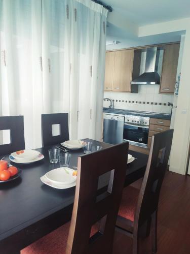  Apartamento Las Margas golf, Ferienwohnung in Sabiñánigo
