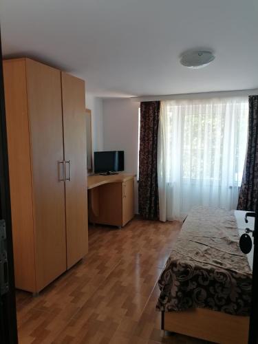 Hotel Coralis 2 – Eforie Nord, CA