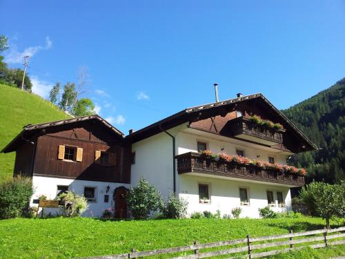 Ferienhaus-Grünfelder - Apartment - Luson