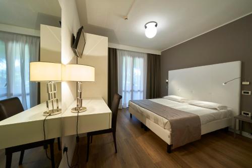 1 queen bed