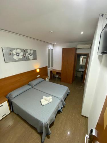 Hostal Drassanes - image 13