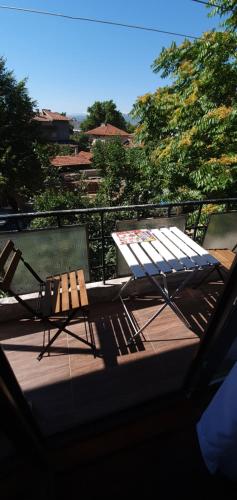 Balkon/terasa, Sunny Apartment in Strumsko Industrial Zone