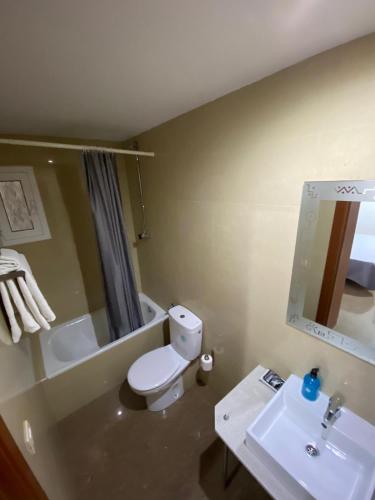 Hostal Drassanes - main image