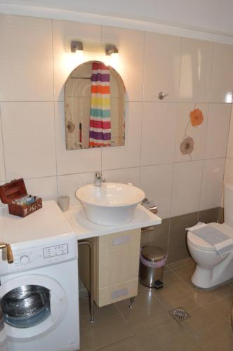 Apartment with Sea View image 10