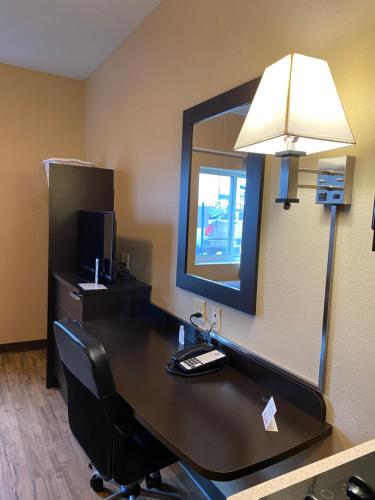 Suburban Extended Stay Hotel Washington - image 5