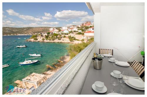balkon/terras, Apartments WAVE in Rogoznica