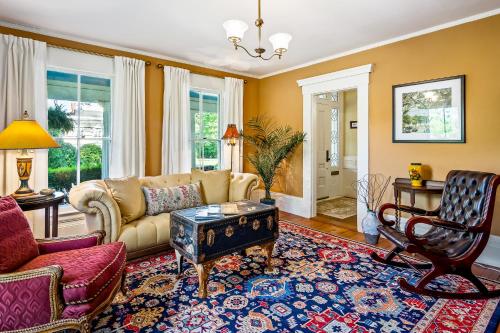 Abigail's Inn – Camden, ME