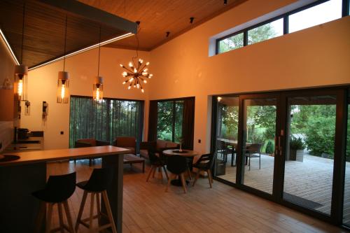 Létesítmények, Pļavas Holiday House (Plavas Holiday House) in Ainazi