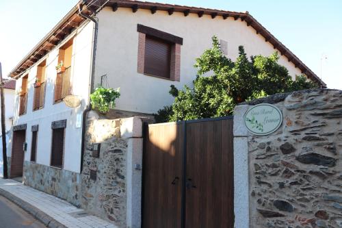  Casa Rural Leonor con piscina privada in Casar de Palomero