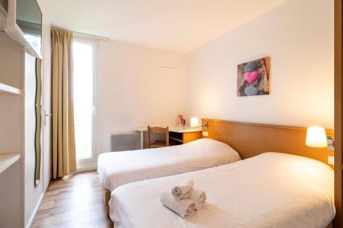 Fasthotel Chateauroux - image 3