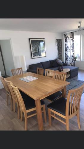 Hällestrand Village (Hallestrand Village) in Hällestrand