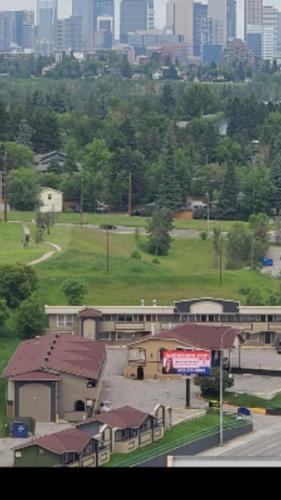 Chinook Value Inn - image 5