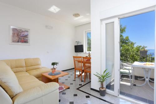 Apartments with a parking space Makarska - 18367 Makarska 