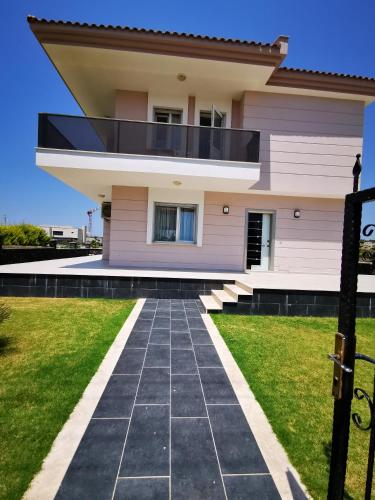 Cesme 3+1 Villa Uyar , Denize (Meer) Ali Bostan Plaji