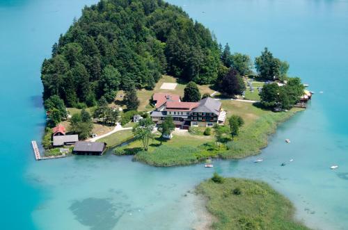 Inselhotel Faakersee - Hotel - Faak am See