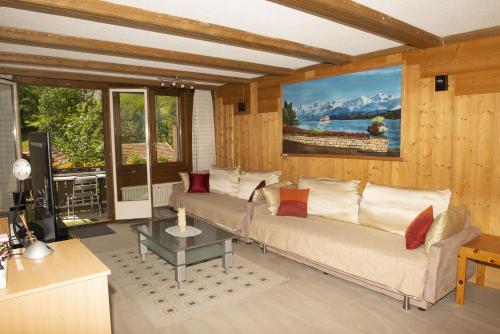 Lauterbrunnen Staubbach Beautiful Waterfall Apartment in 勞特布龍嫩