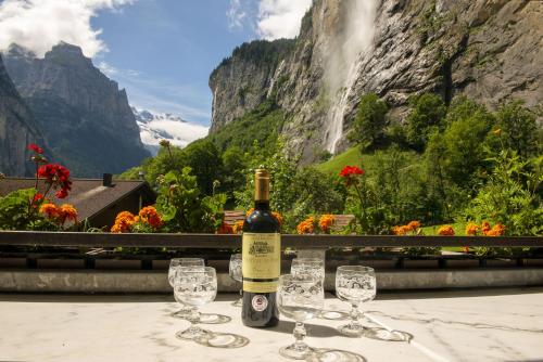 Lauterbrunnen Staubbach Beautiful Waterfall Apartment - Lauterbrunnen