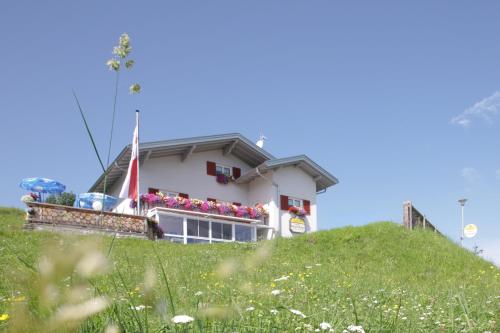 Alpengasthof Brunella - Stüble, Pension in Gurtis bei Röns