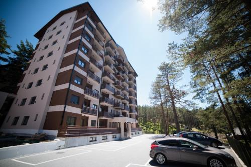 Apartment Center Valley in Vila Pekovic Green - image 14