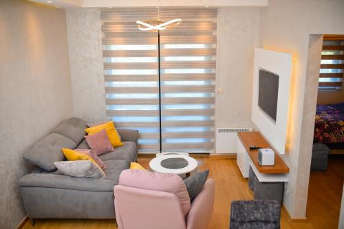 Apartment Center Valley in Vila Pekovic Green - image 7